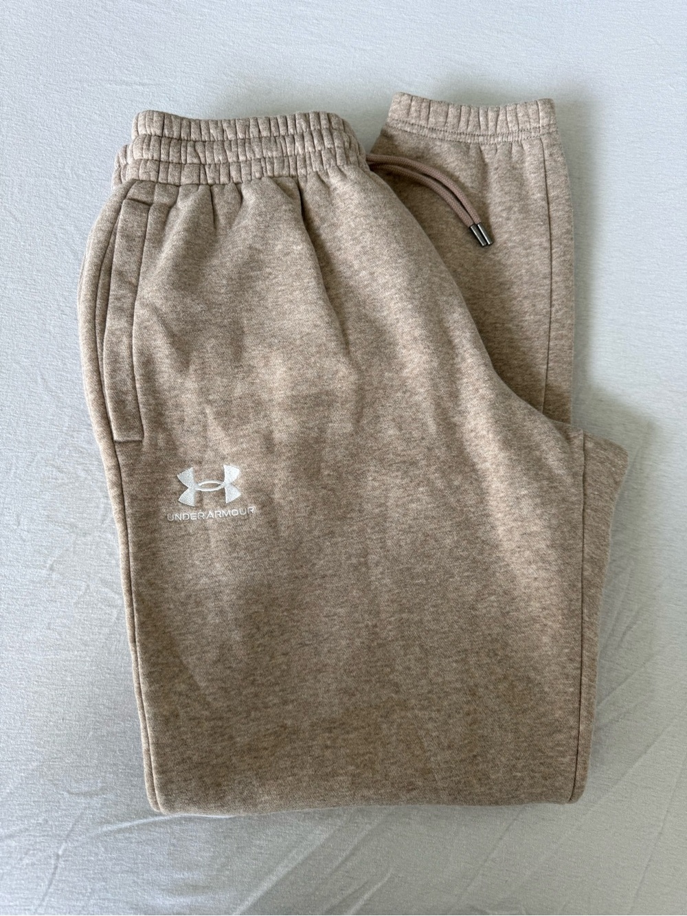 Under Armour Men’s Tan Sweatpants M